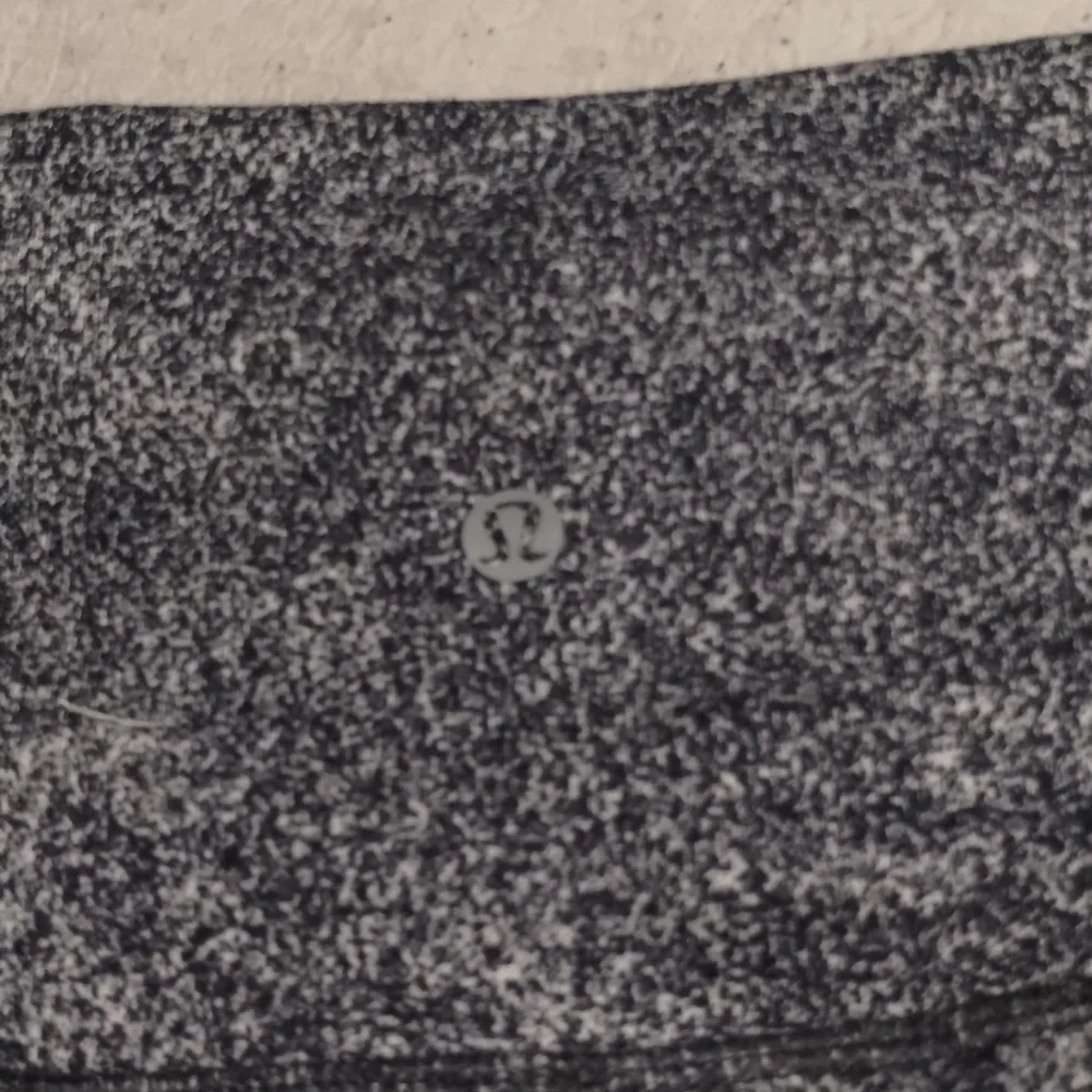 Lululemon speckled cropped leggings - Picture 5 of 7